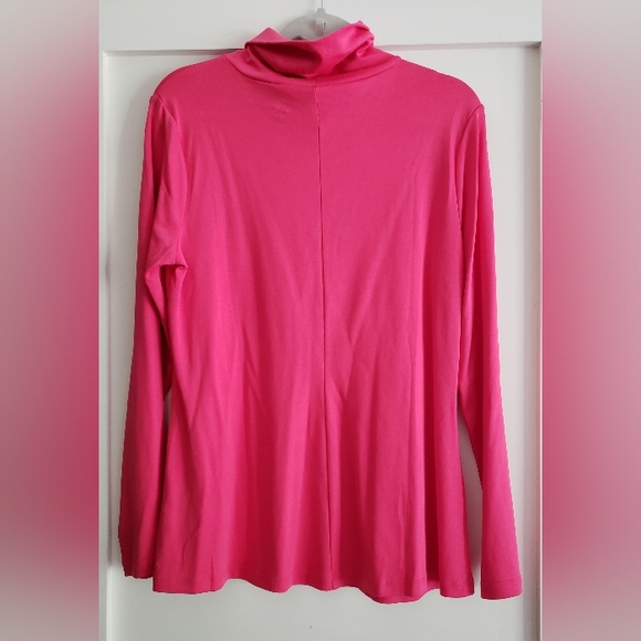 Isaac Mizrahi Turtleneck Top, Size M, never used - Picture 2 of 5